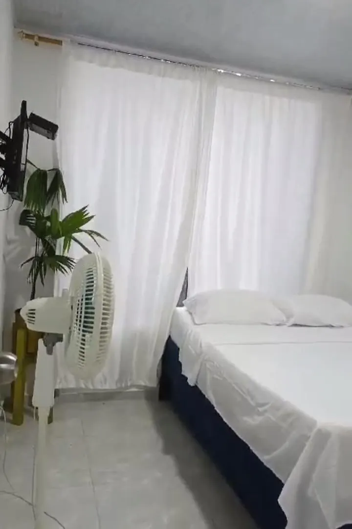 招待所 Hostal Javi 圣玛尔塔